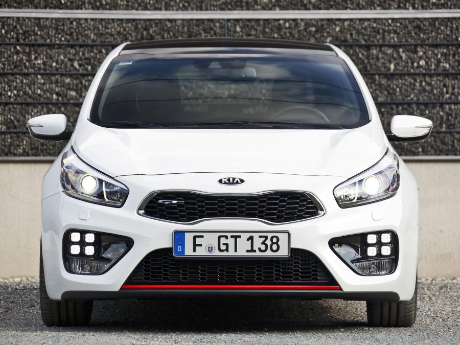  Kia cee&rsquo;d GT 2013 года  (UK) (фото 17 из 18)